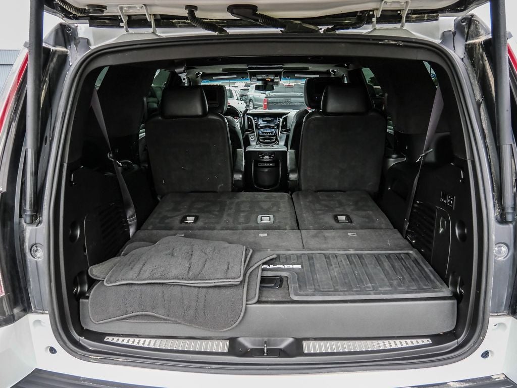 2017 Cadillac Escalade Platinum Edition