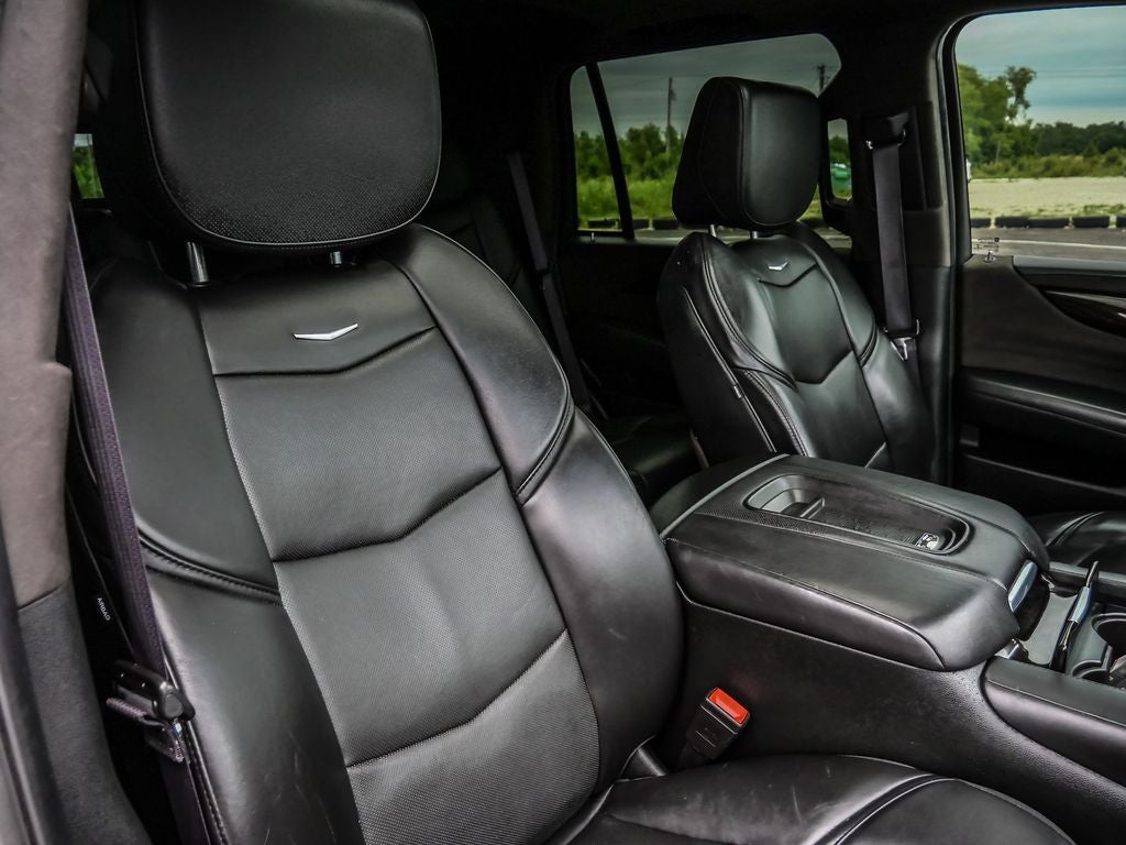 2017 Cadillac Escalade Platinum Edition