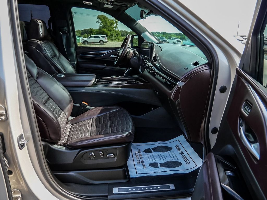 2023 Cadillac Escalade Sport Platinum