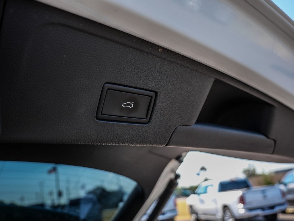 2021 Volkswagen Atlas Cross Sport 2.0T SE w/Technology