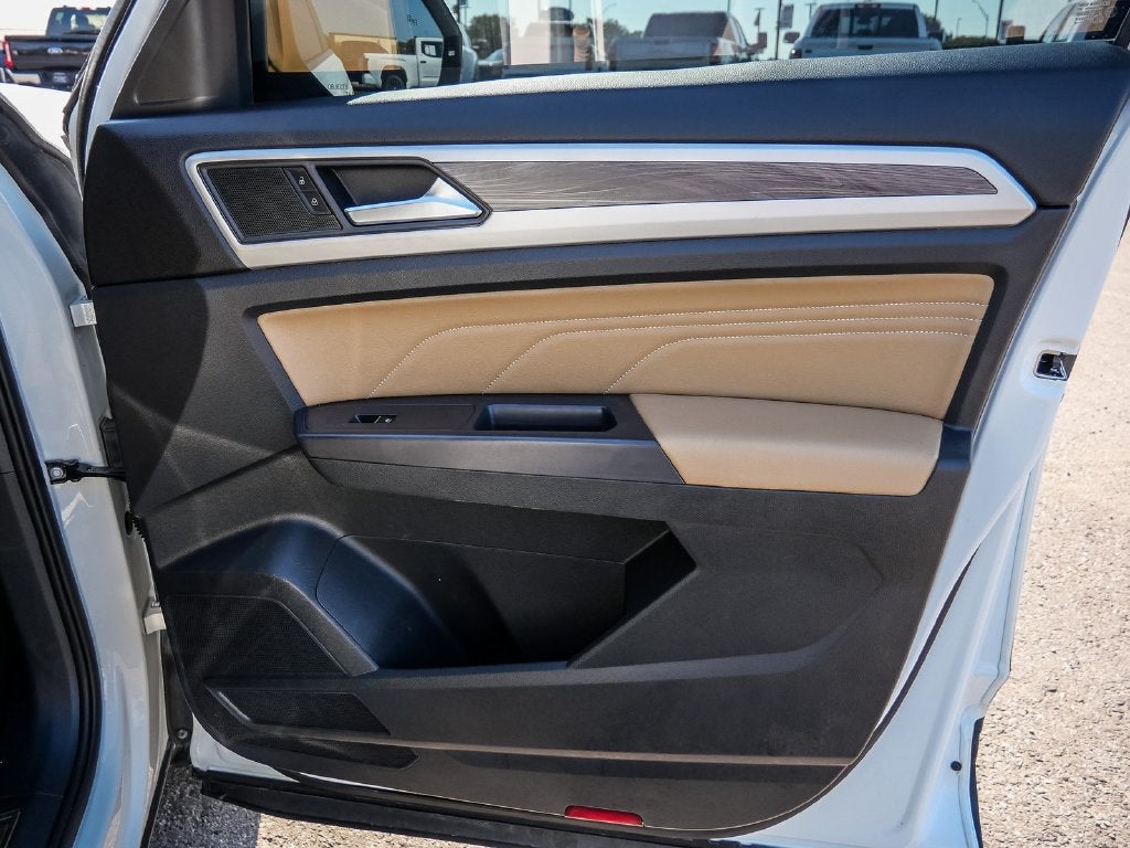 2021 Volkswagen Atlas Cross Sport 2.0T SE w/Technology