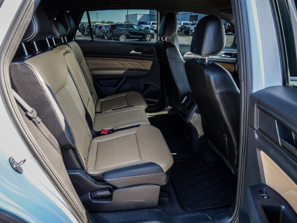 2021 Volkswagen Atlas Cross Sport 2.0T SE w/Technology