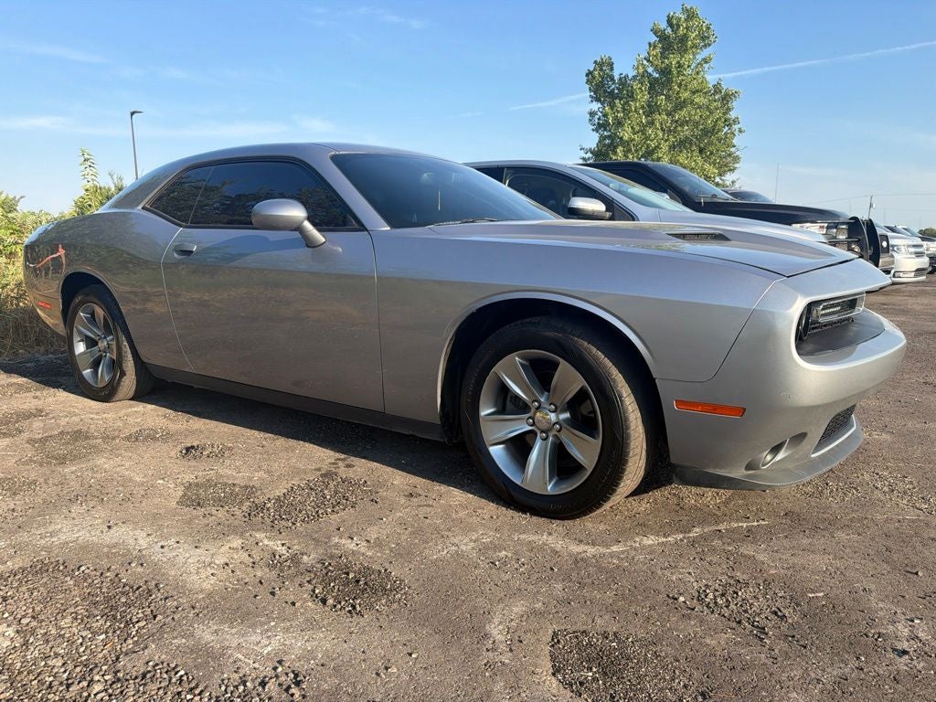 2016 Dodge Challenger SXT