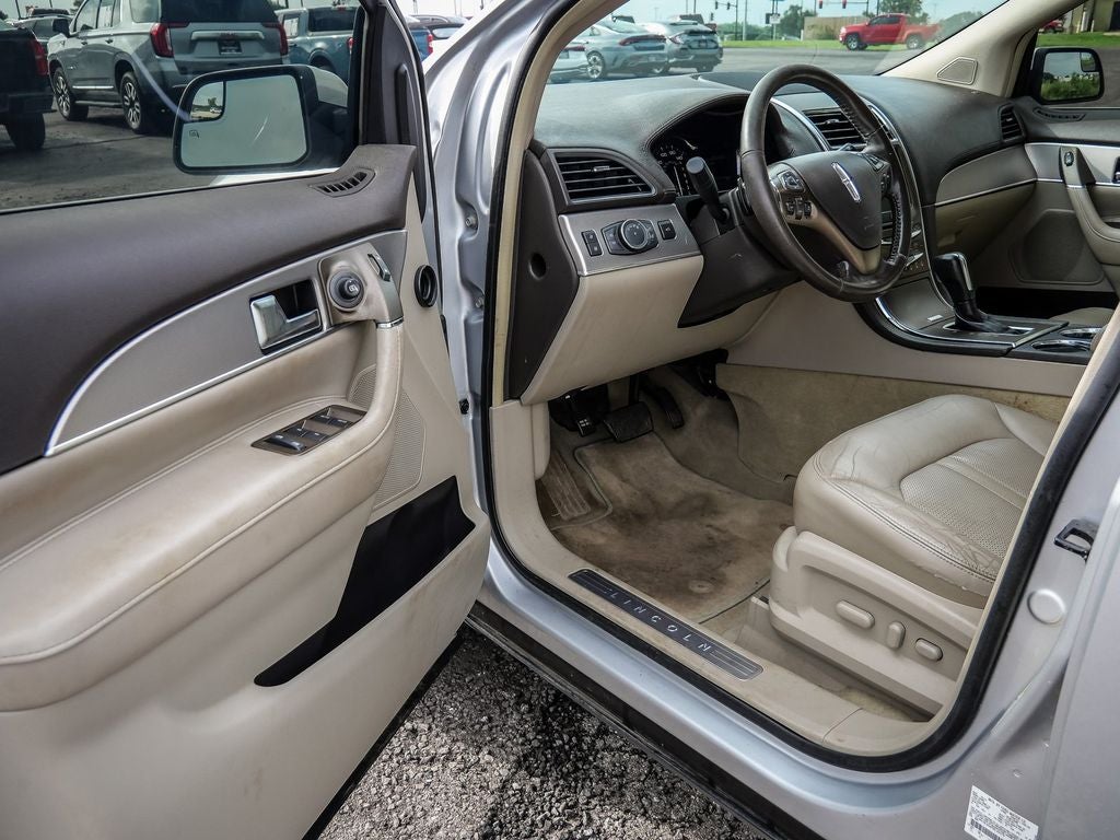 2015 Lincoln MKX Base