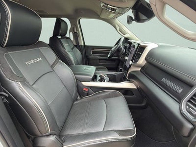 2024 RAM 3500 Laramie DRW