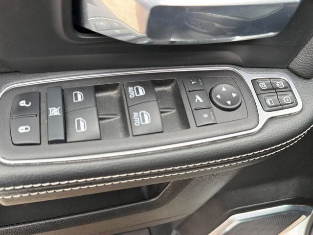 2024 RAM 3500 Laramie DRW