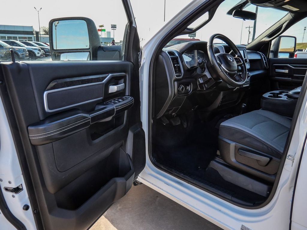 2024 RAM 3500 SLT FLATBED