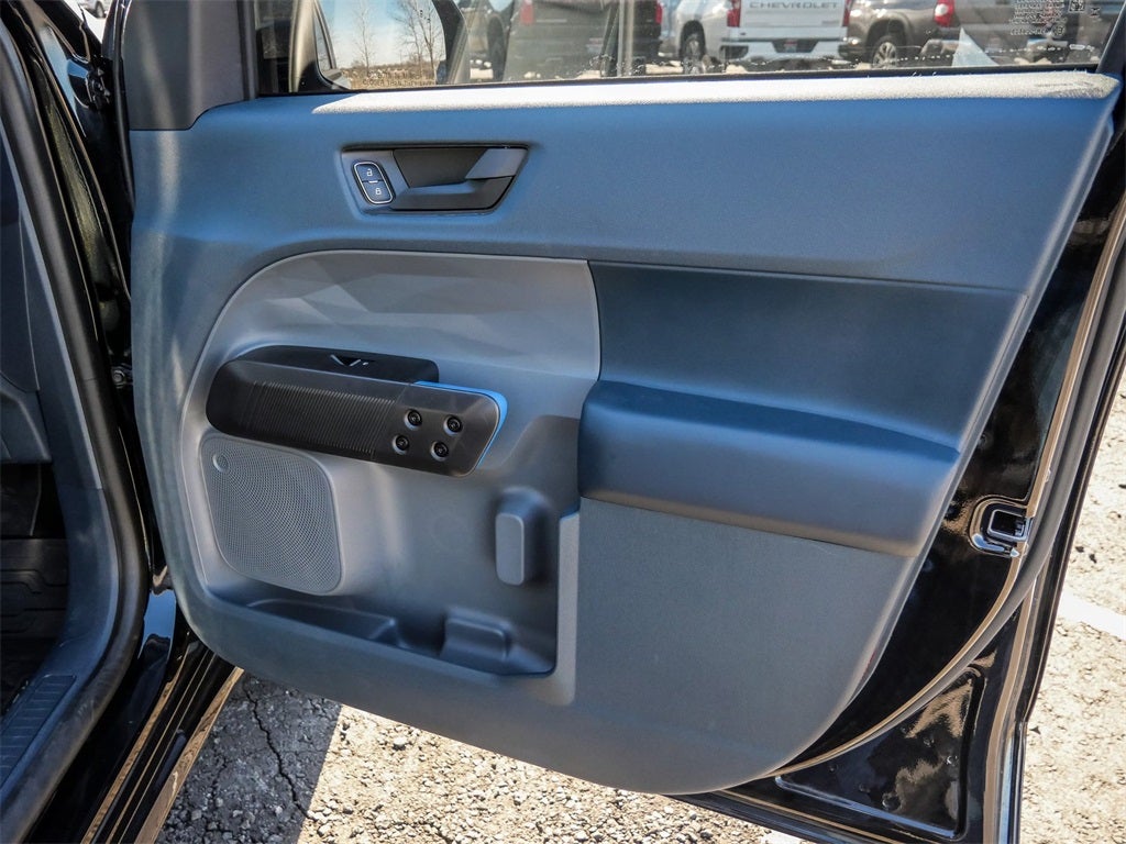 2025 Ford Maverick Lobo Standard