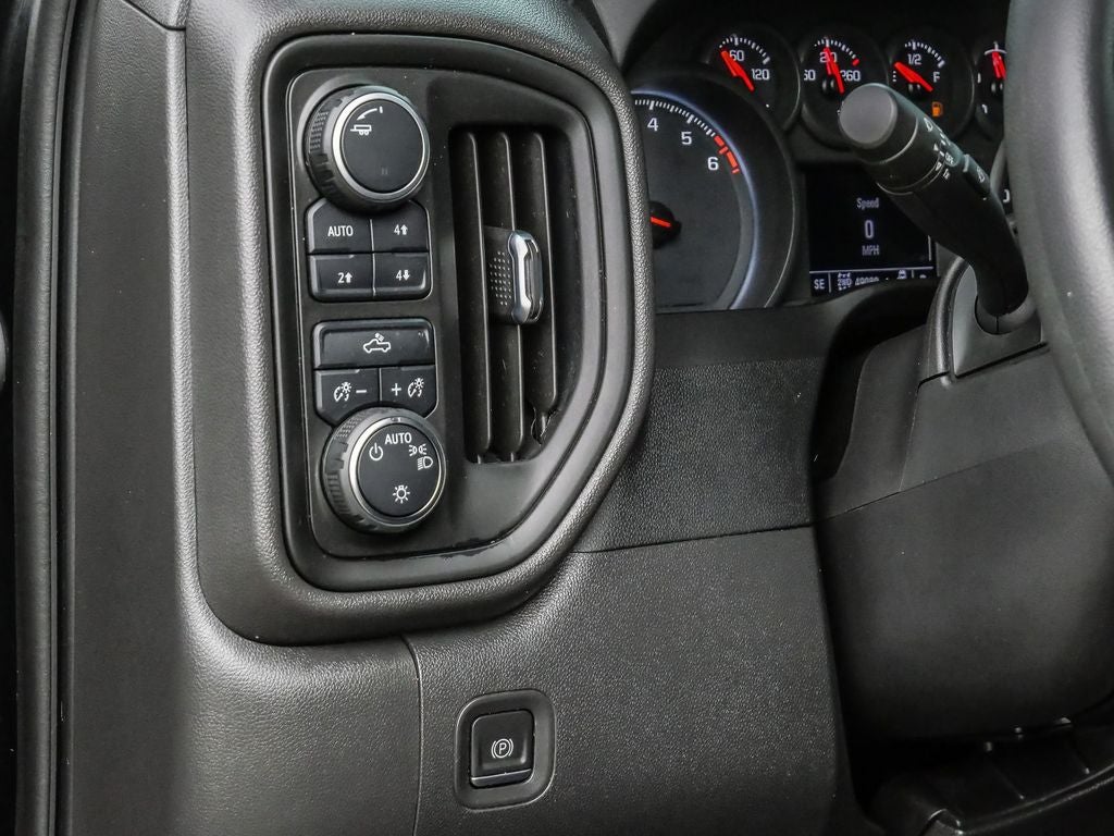 2022 Chevrolet Silverado 1500 LTD Custom Trail Boss Z71
