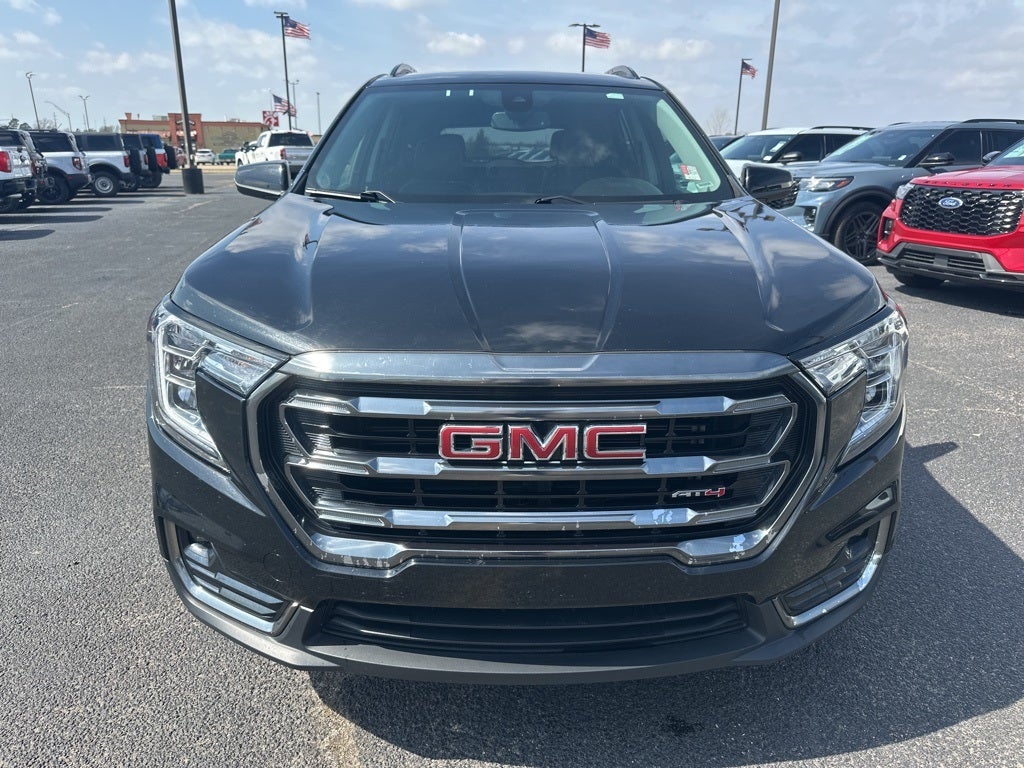 2023 GMC Terrain AT4