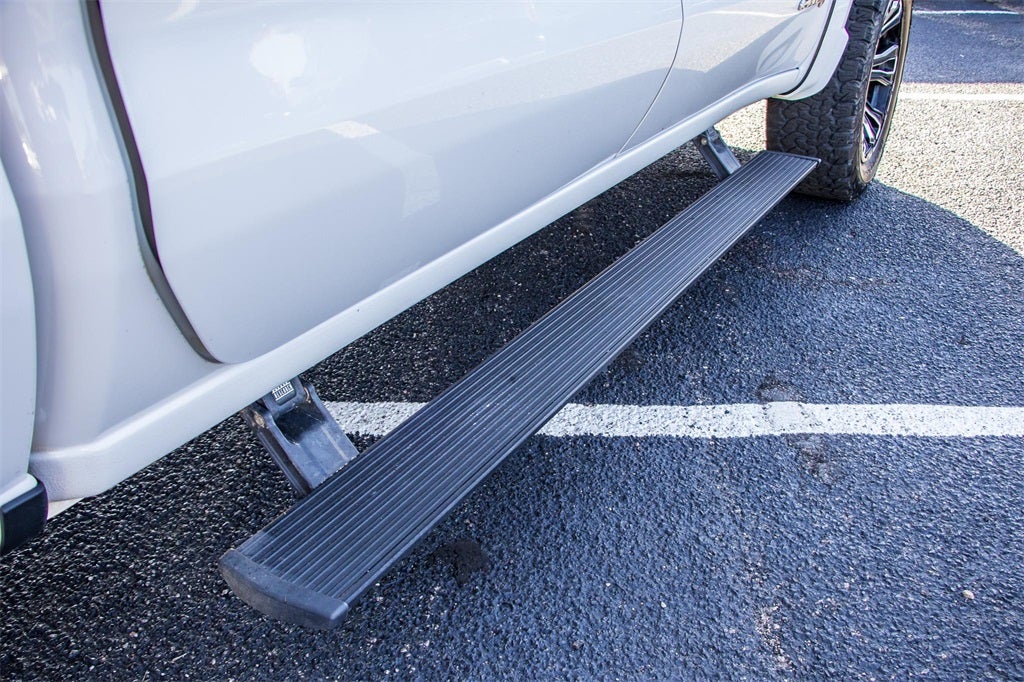 2023 GMC Sierra 1500 AT4 Black Widow Edition