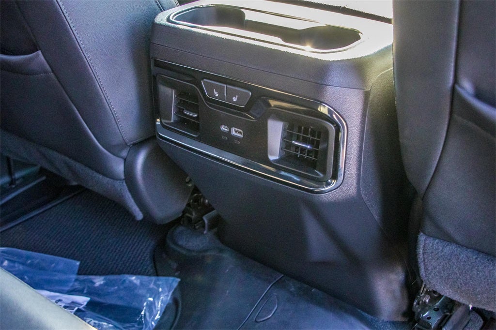 2023 GMC Sierra 1500 AT4 Black Widow Edition