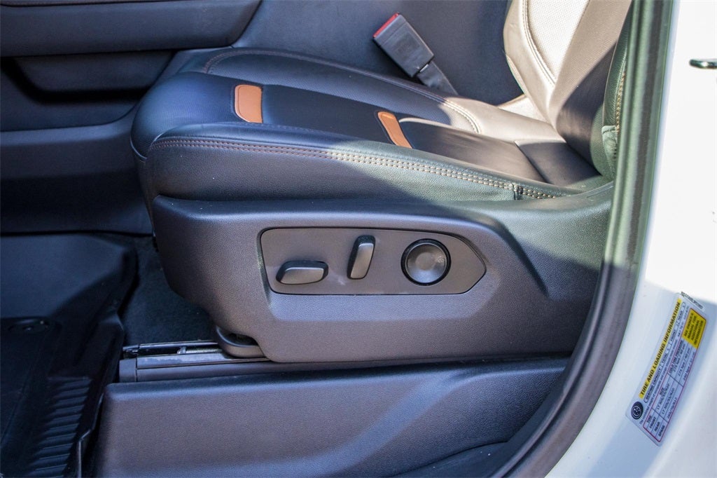 2023 GMC Sierra 1500 AT4 Black Widow Edition