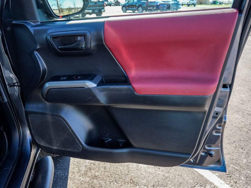 2022 Toyota Tacoma SR5 V6