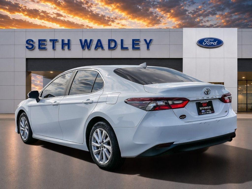2022 Toyota Camry LE