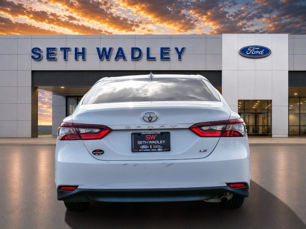 2022 Toyota Camry LE