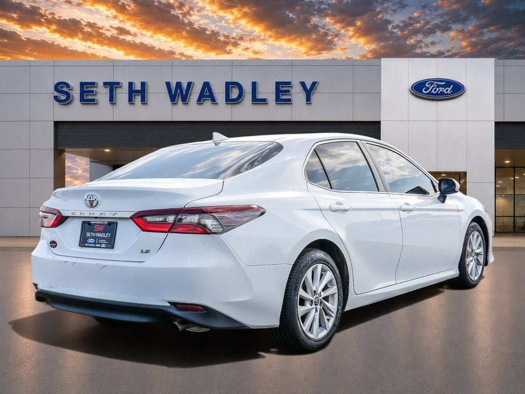 2022 Toyota Camry LE