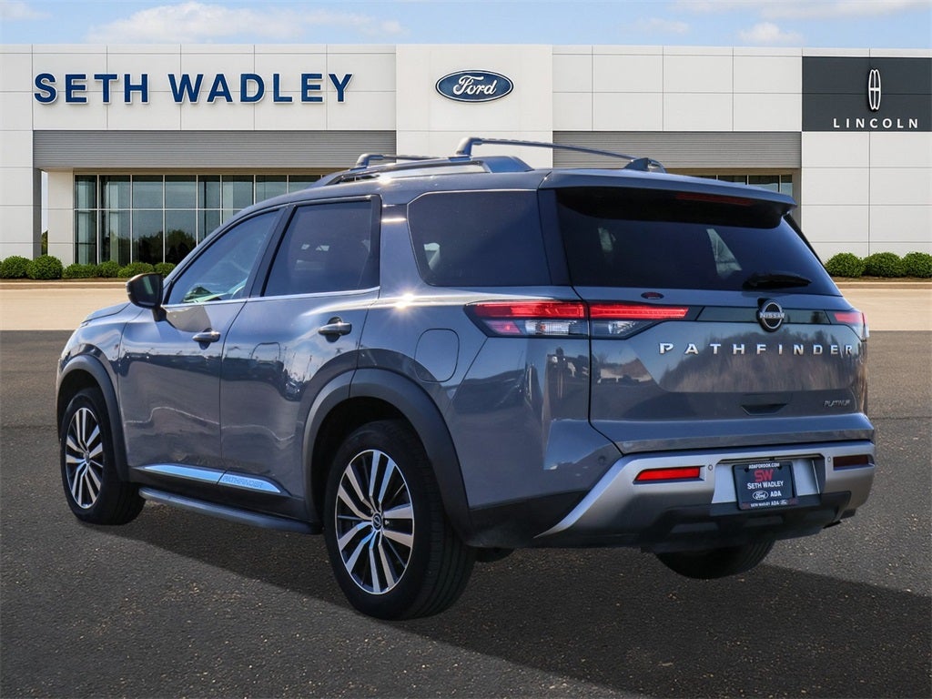 2023 Nissan Pathfinder Platinum