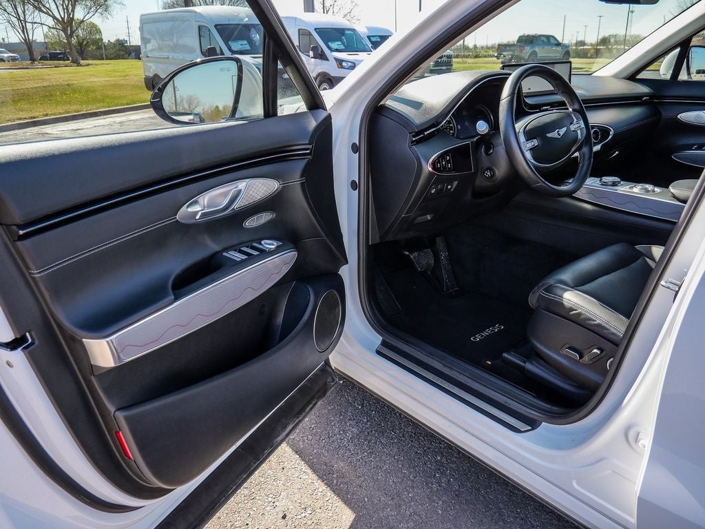 2024 Genesis GV70 2.5T