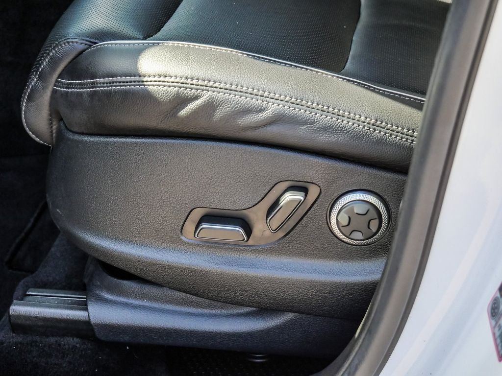 2024 Genesis GV70 2.5T