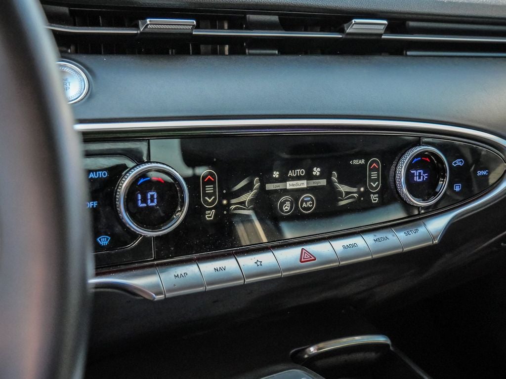 2024 Genesis GV70 2.5T