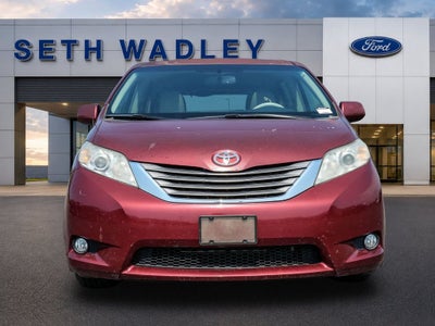 2012 Toyota Sienna XLE 8 Passenger