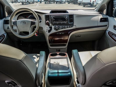 2012 Toyota Sienna XLE 8 Passenger