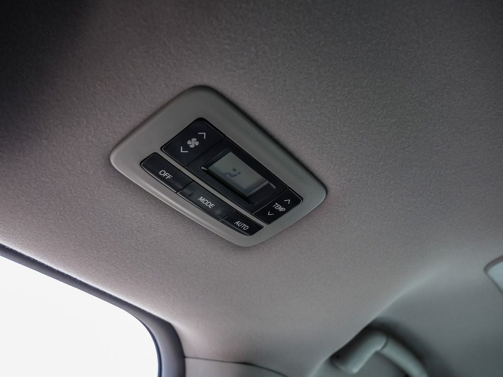2012 Toyota Sienna XLE 8 Passenger