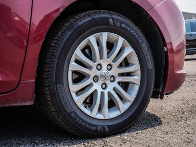 2012 Toyota Sienna XLE 8 Passenger