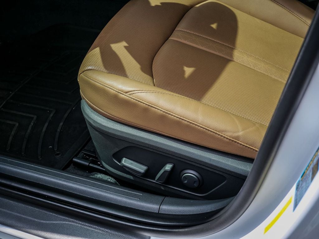 2023 Hyundai Sonata Limited Panoramic Sunroof
