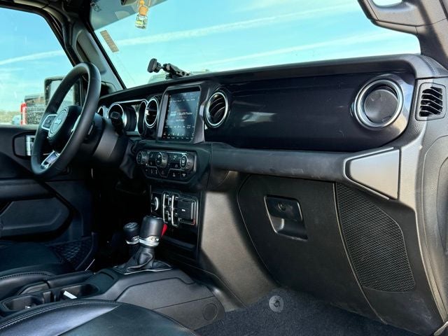 2023 Jeep Wrangler Altitude Sahara