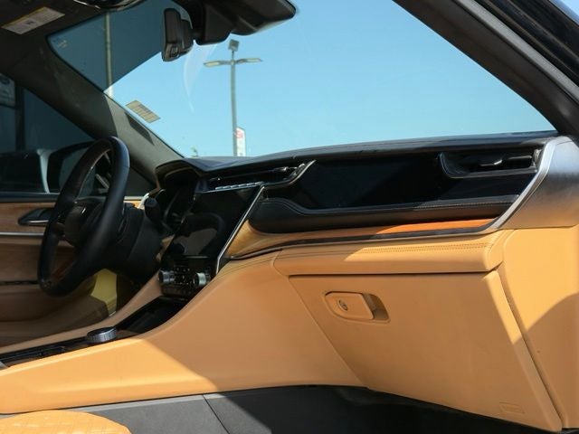2022 Jeep Grand Cherokee Summit Reserve