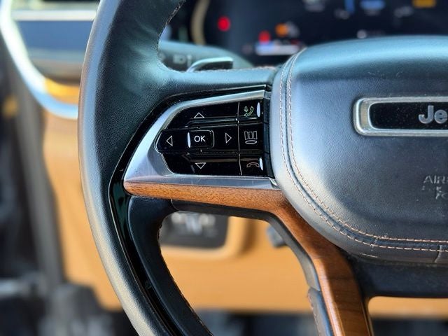 2022 Jeep Grand Cherokee Summit Reserve
