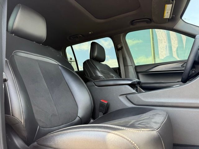 2024 Jeep Grand Cherokee L Altitude X 4WD