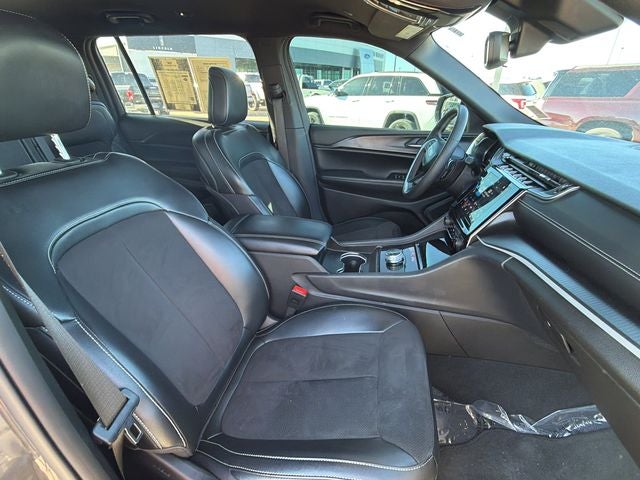 2024 Jeep Grand Cherokee L Altitude 4WD | 7 Passenger