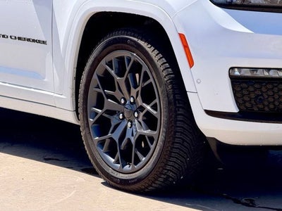 2023 Jeep Grand Cherokee L Summit