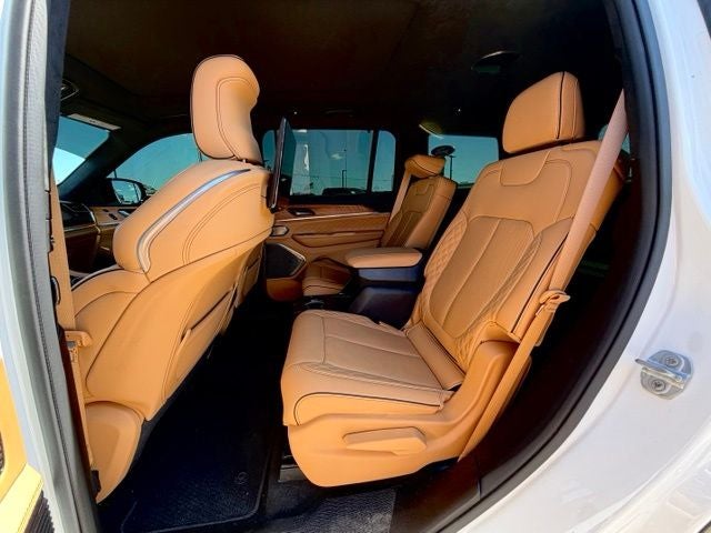 2023 Jeep Grand Cherokee L Summit
