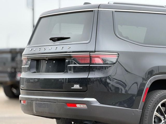 2022 Jeep Wagoneer Series III Premium Group | 7 passenger