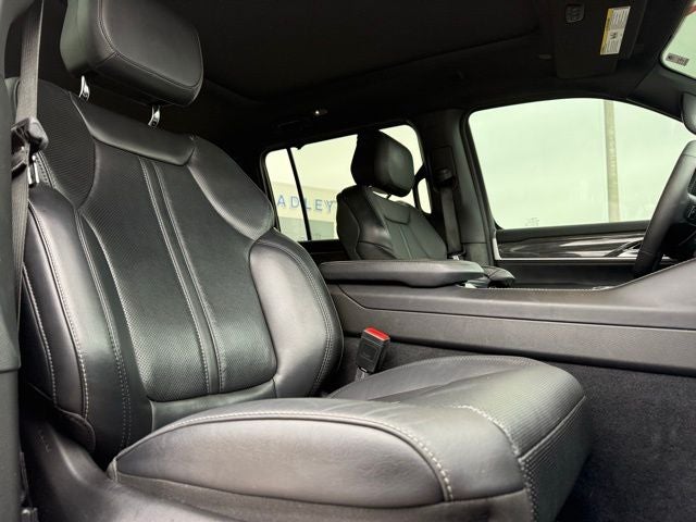 2022 Jeep Wagoneer Series III Premium Group | 7 passenger