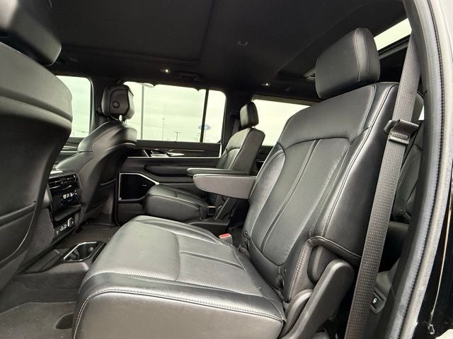 2022 Jeep Wagoneer Series III Premium Group | 7 passenger