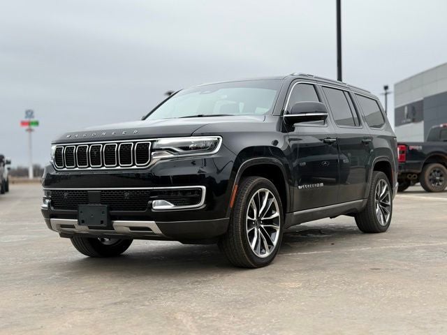 2022 Jeep Wagoneer Series III Premium Group | 7 passenger