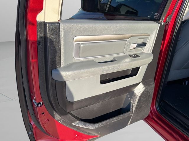 2014 RAM 1500 Big Horn 4WD | 5.7L HEMI V8