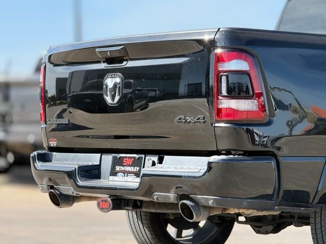 2019 RAM 1500 Laramie 4WD | Black Appearance Pkg