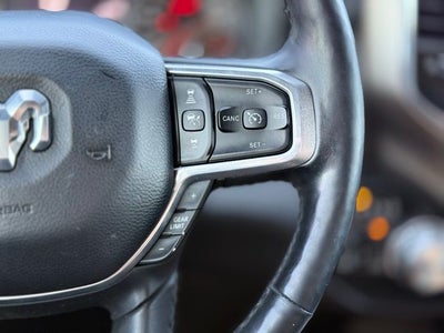 2019 RAM 1500 Laramie 4WD | Black Appearance Pkg