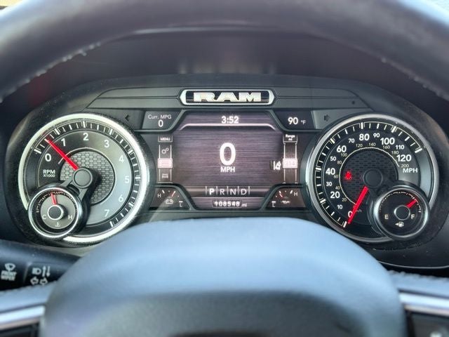 2019 RAM 1500 Laramie 4WD | Black Appearance Pkg