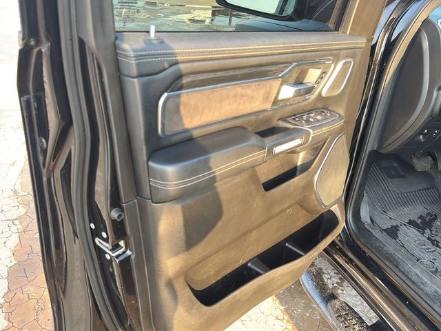 2024 RAM 1500 Laramie 4WD | Night Edition | 5.7L HEMI V8