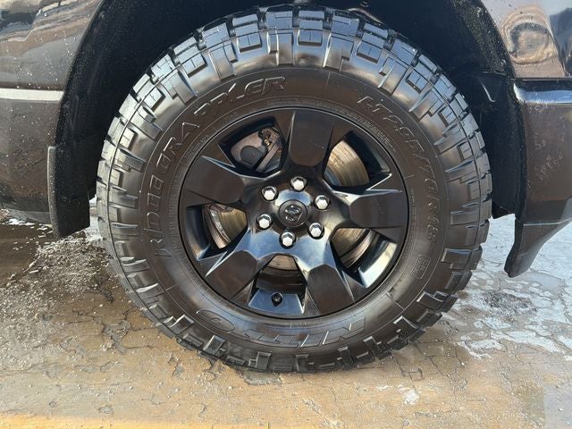 2024 RAM 1500 Laramie 4WD | Night Edition | 5.7L HEMI V8