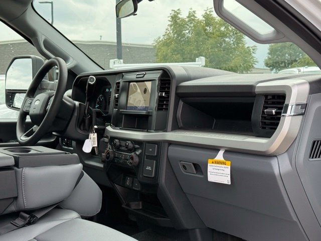 2027 Ford F-250SD XL Royal Service/Utility Bed