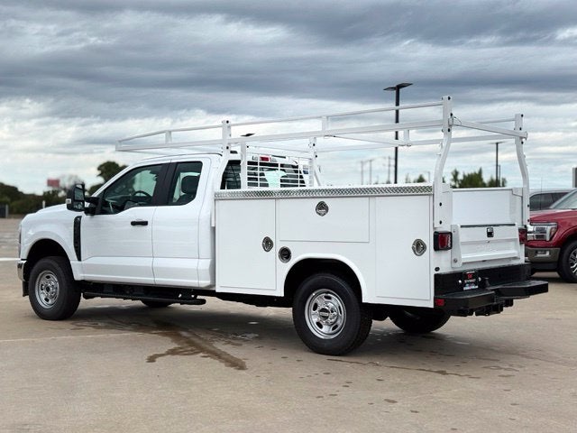 2027 Ford F-250SD XL Royal Service/Utility Bed