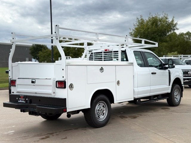 2027 Ford F-250SD XL Royal Service/Utility Bed